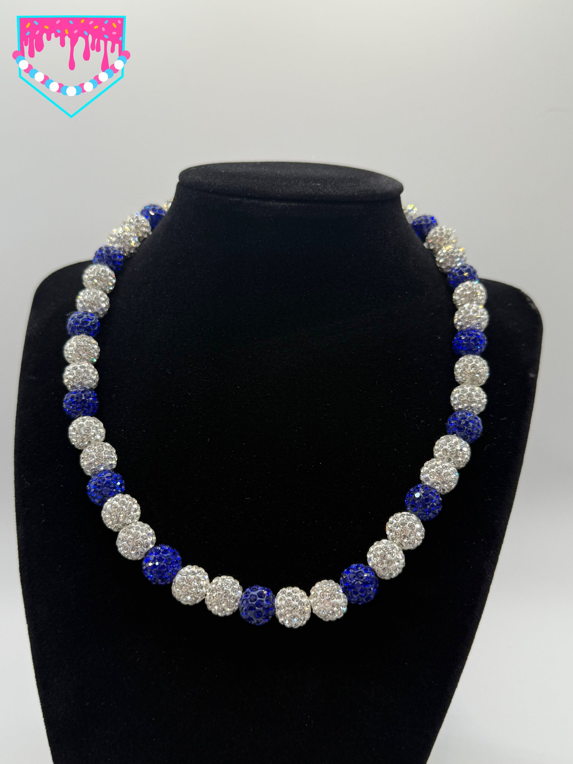 White And Blue Chain