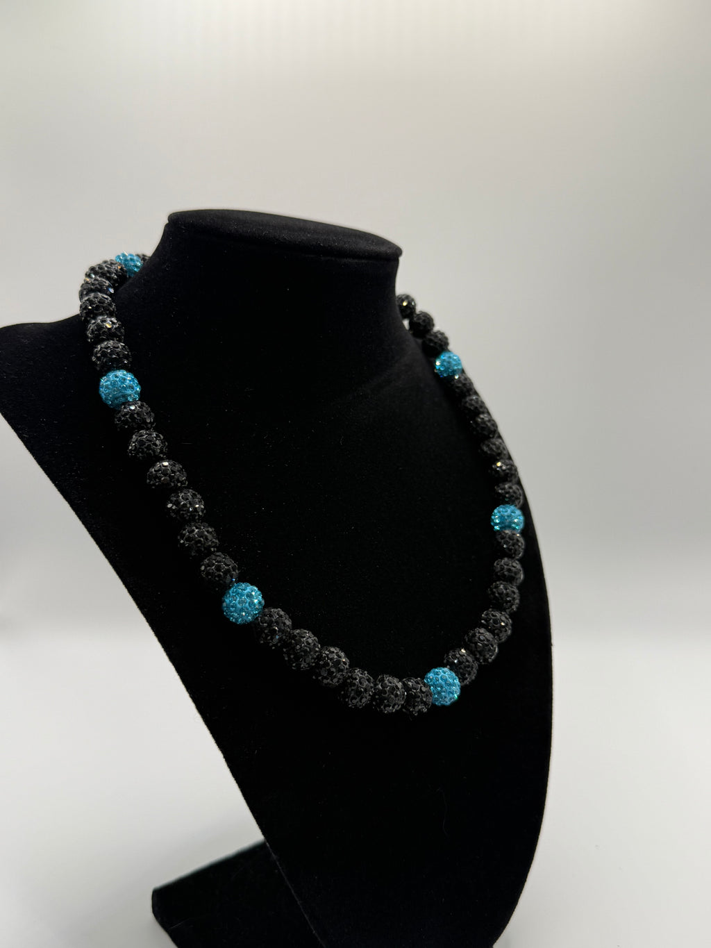 Black and Teal Chain