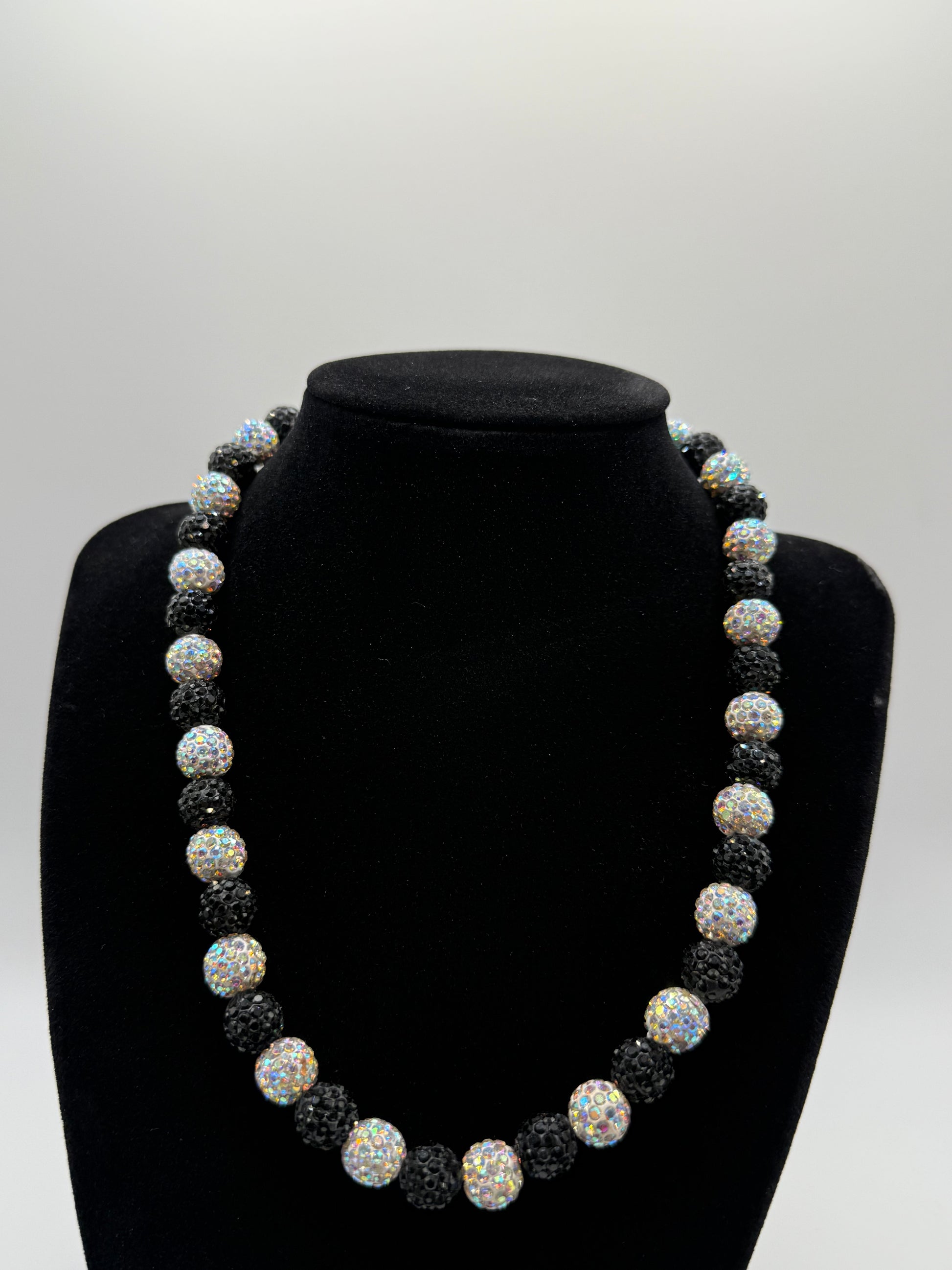 Black And White Chain
