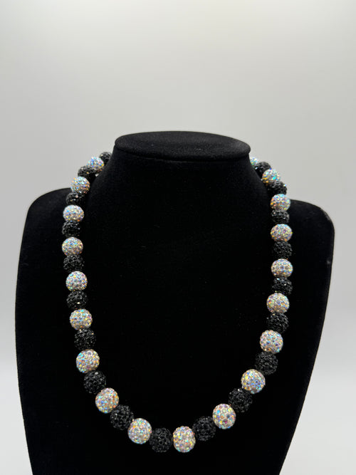 Black And White Chain