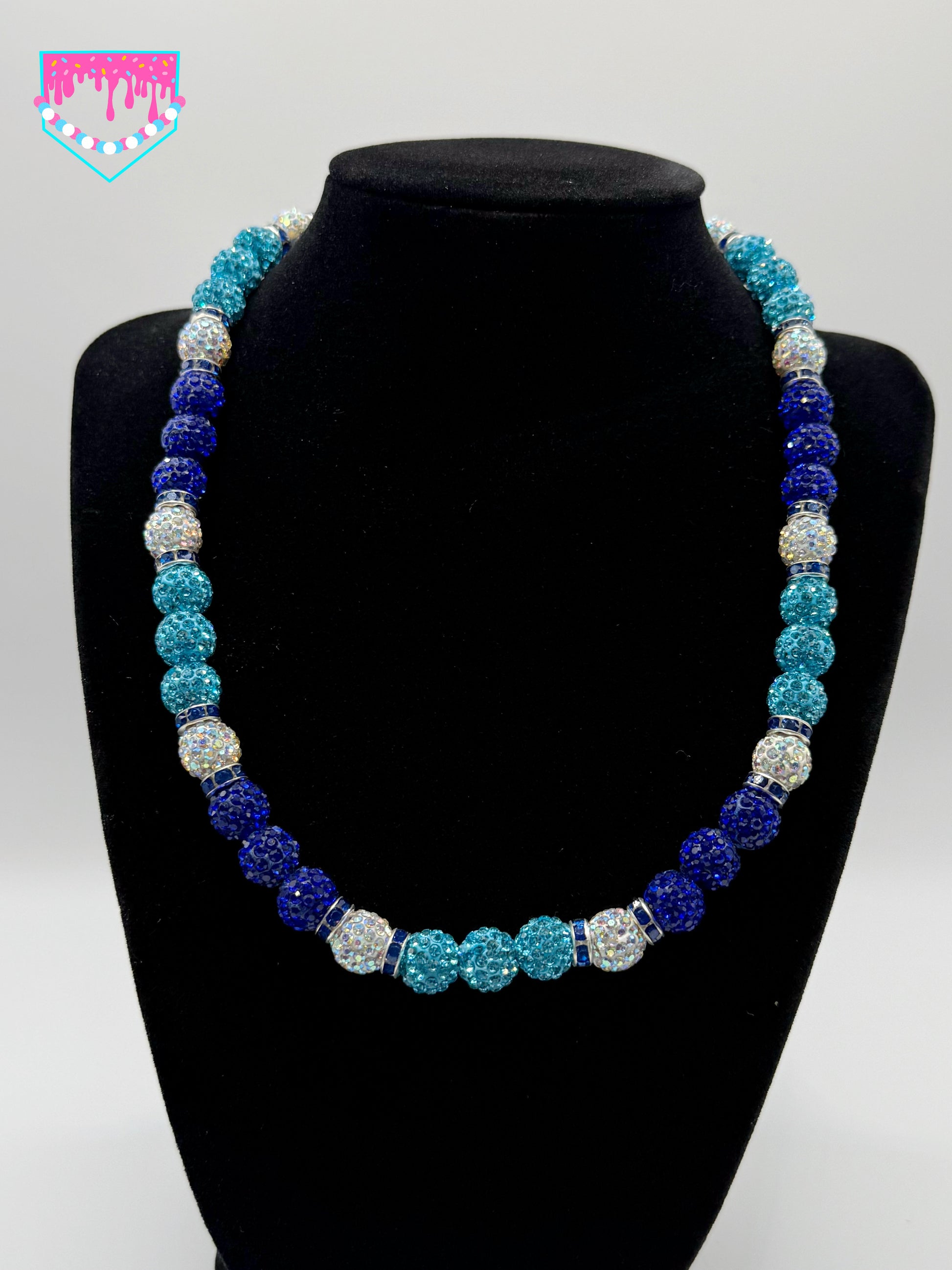 Teal, Blue, White Chain