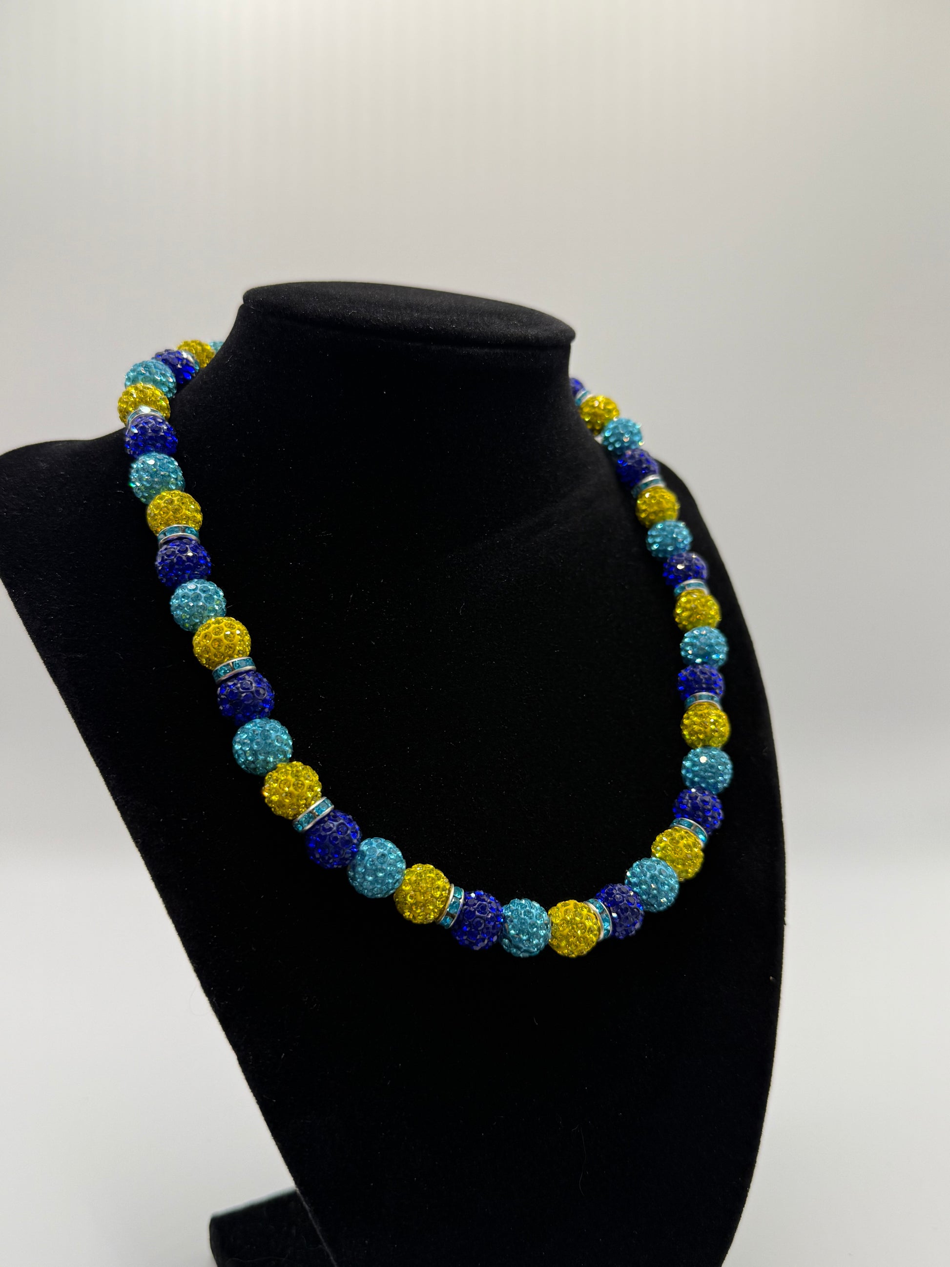 Teal, Blue, Yellow Chain